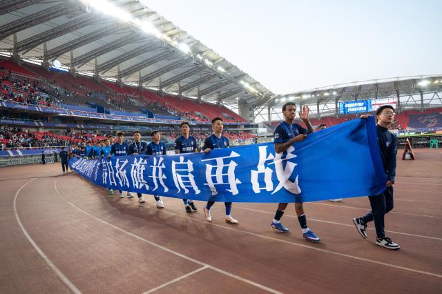 （体育）（21）足球——中超：武汉三镇不敌山东泰山XxjpseC000244_20261024_PEPFN0A001.jpg